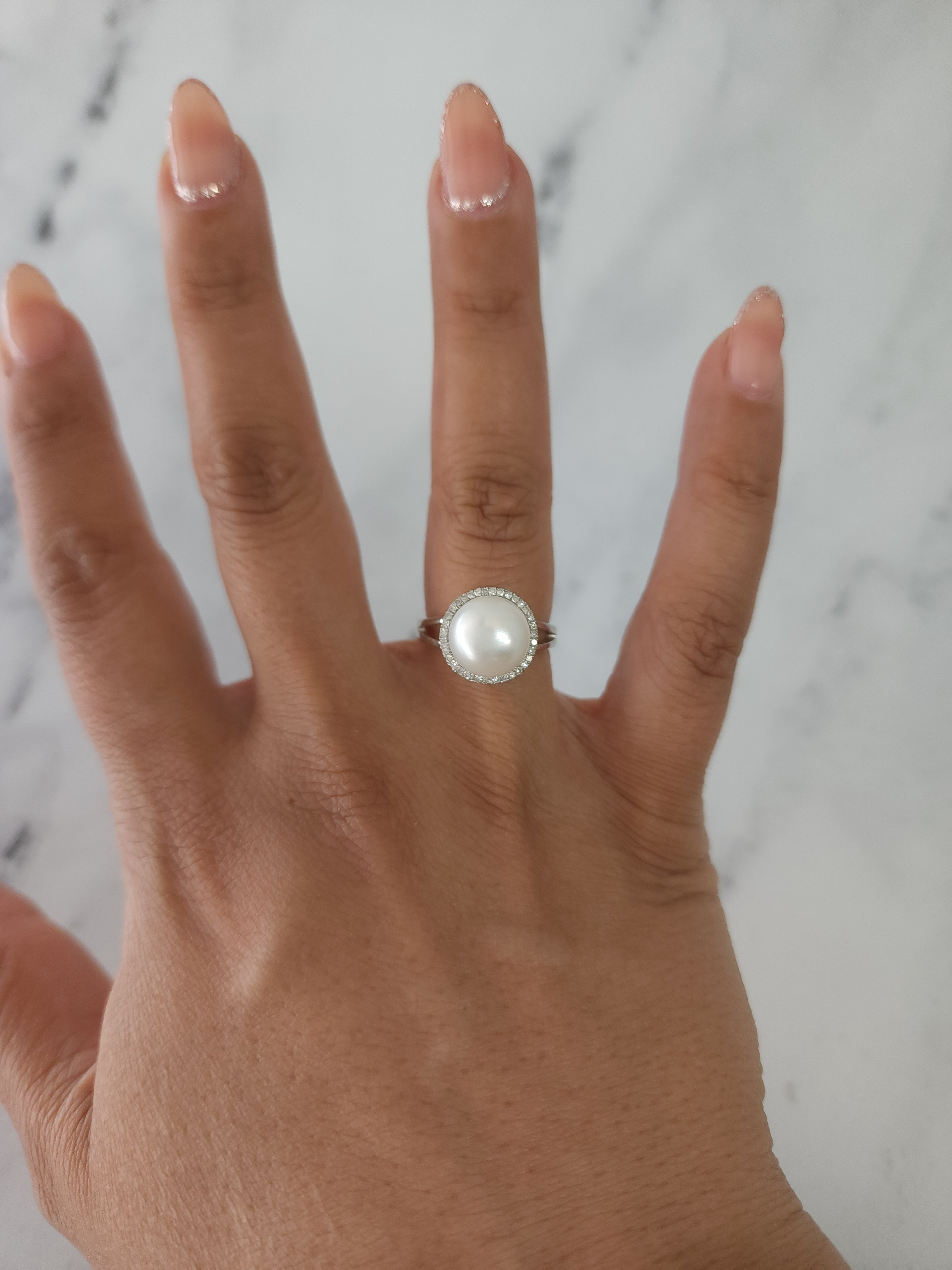 Bague halo de diamants avec perles d'eau douce de 10 mm