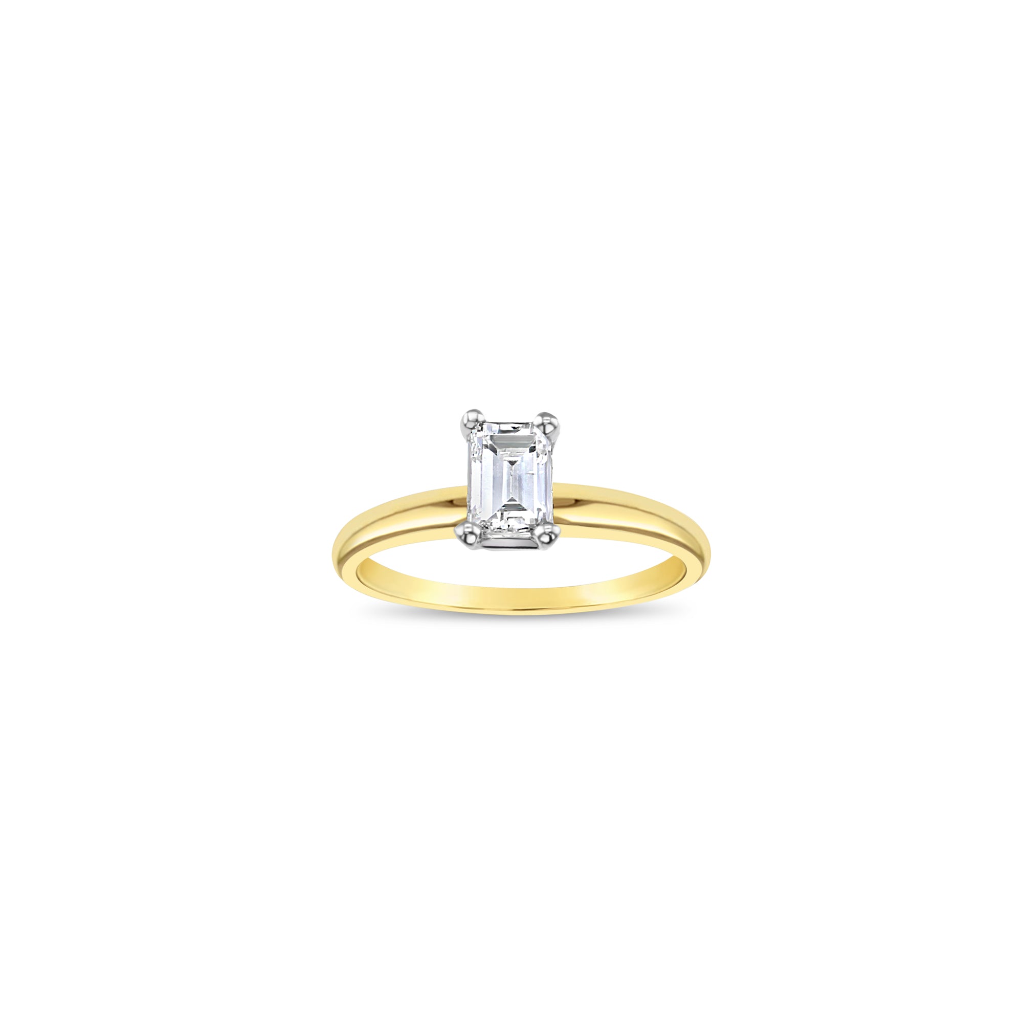 Bague de fiançailles avec solitaire en diamant taille émeraude