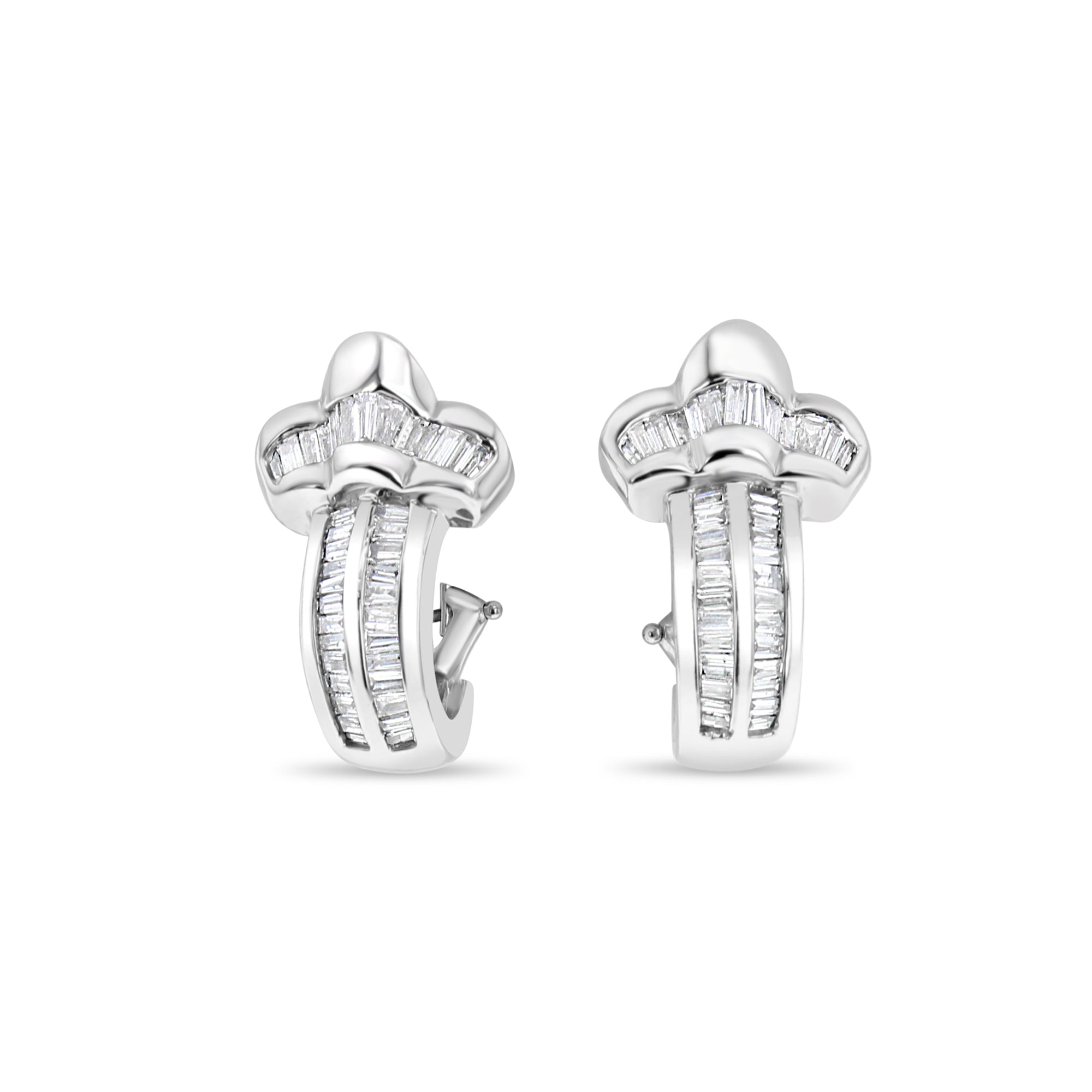 Pendientes de diamantes baguette de un quilate en oro amarillo o blanco de 14 k