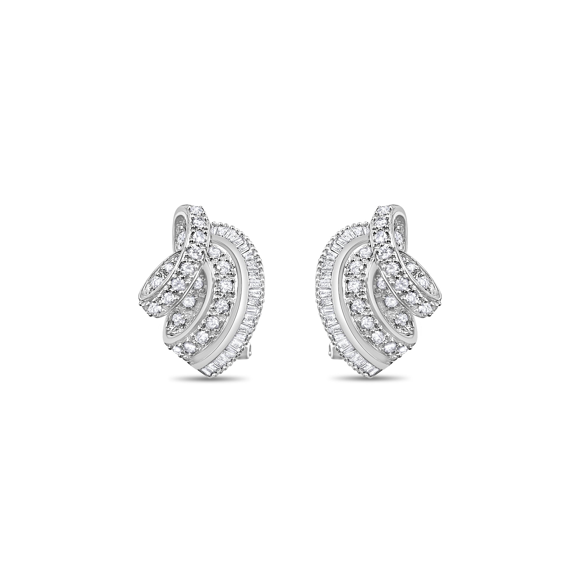 Pendientes de diamantes baguette con pavé de 1,22 ct en oro blanco de 14 k