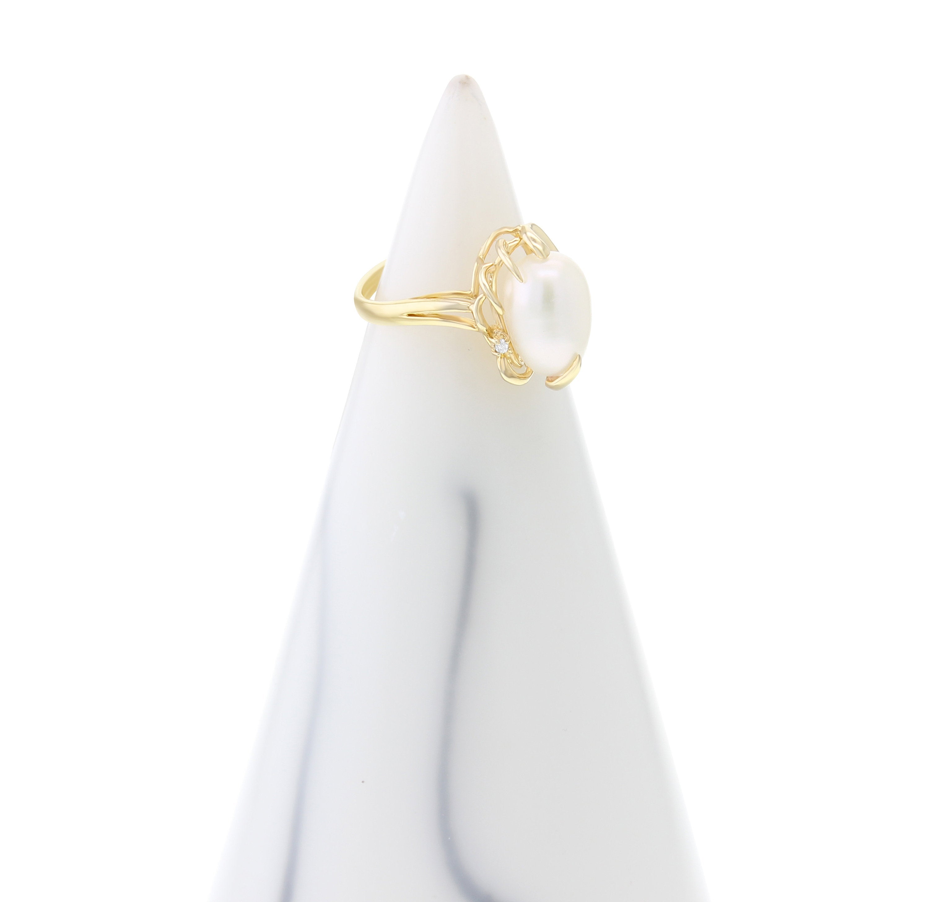 Egg Shaped Mother of Pearl Diamond Statement Ring 14k Yellow Gold