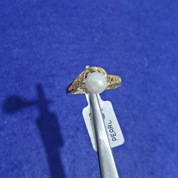 Solitaire Pearl Diamond Ring 14k Yellow Gold