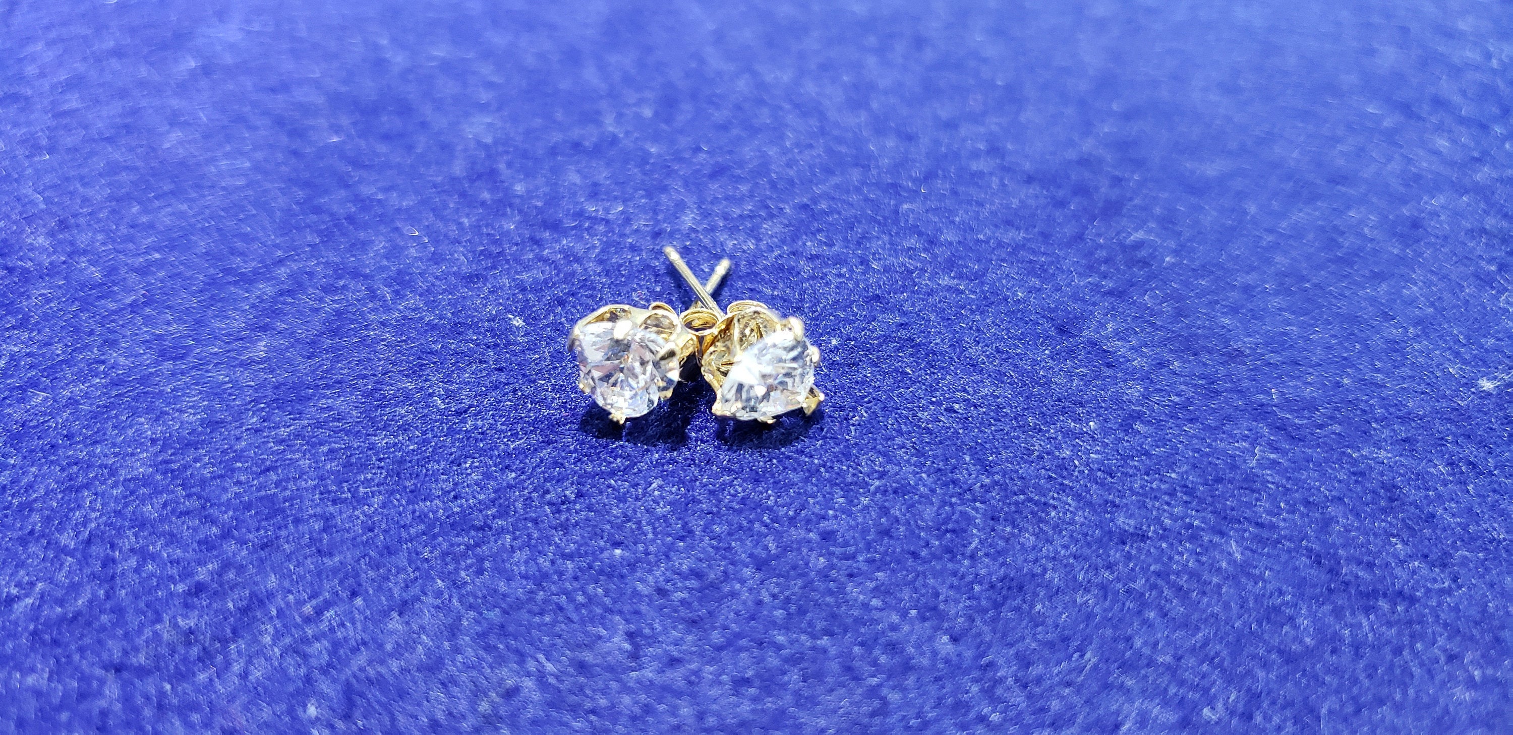 Heart Shaped CZ Cubic Zirconia Studs 14k Yellow Gold