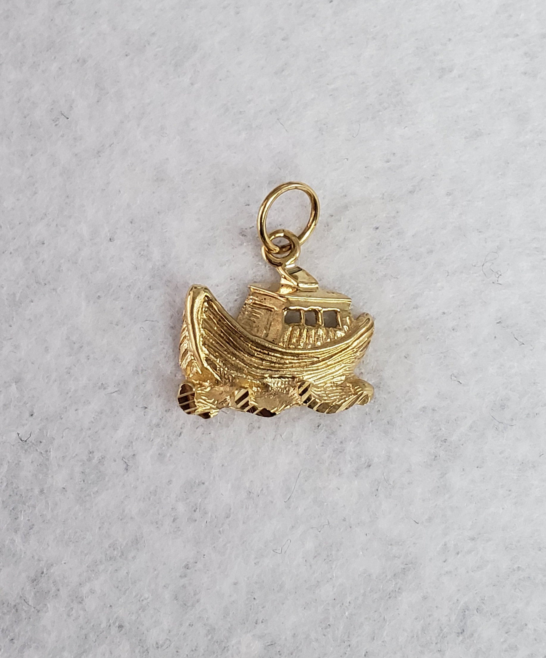 Fishing Boat with Diamond Cuts Charm/Pendant 14k Yellow Gold