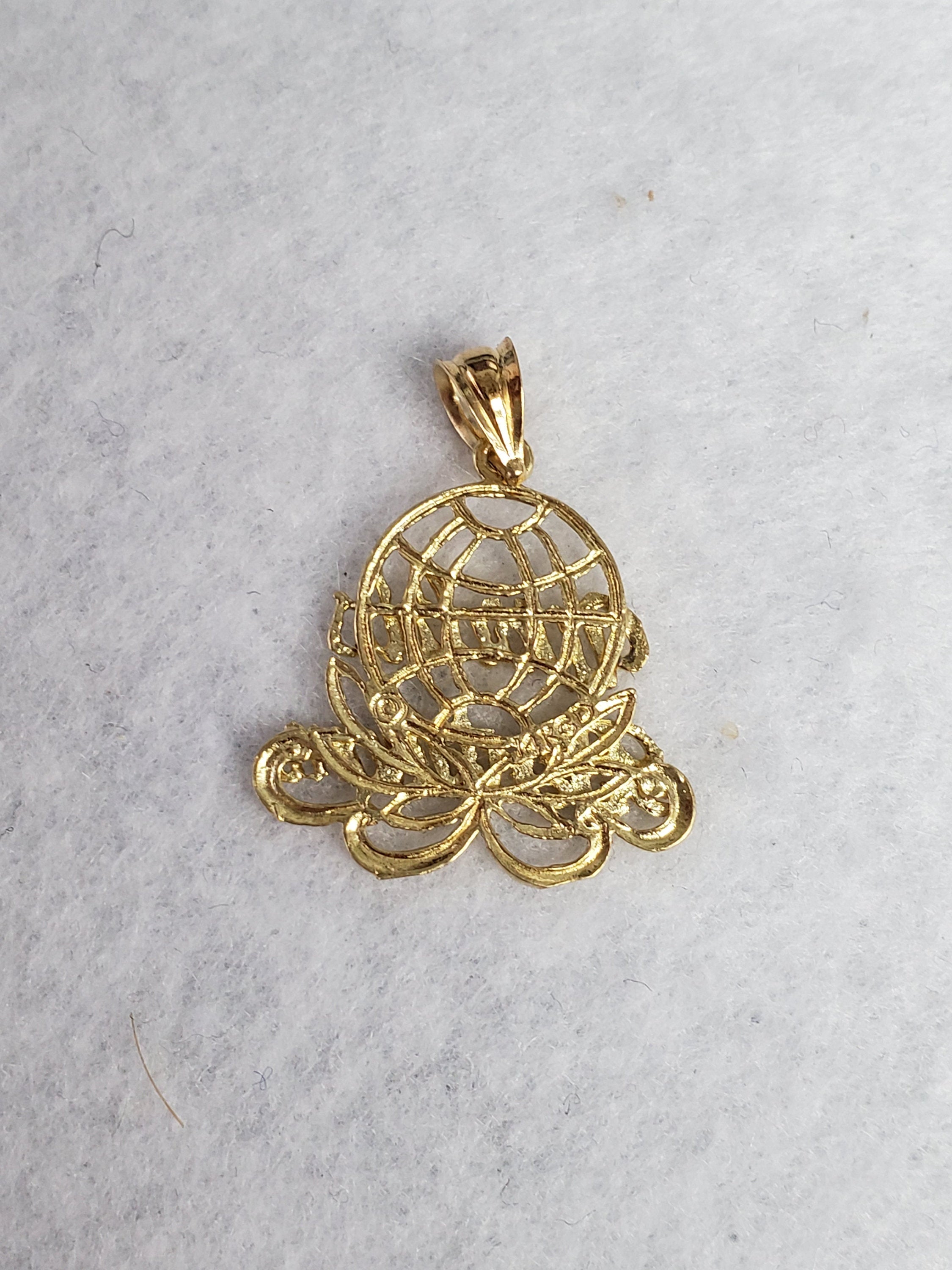 Gold Charm with diamond cut