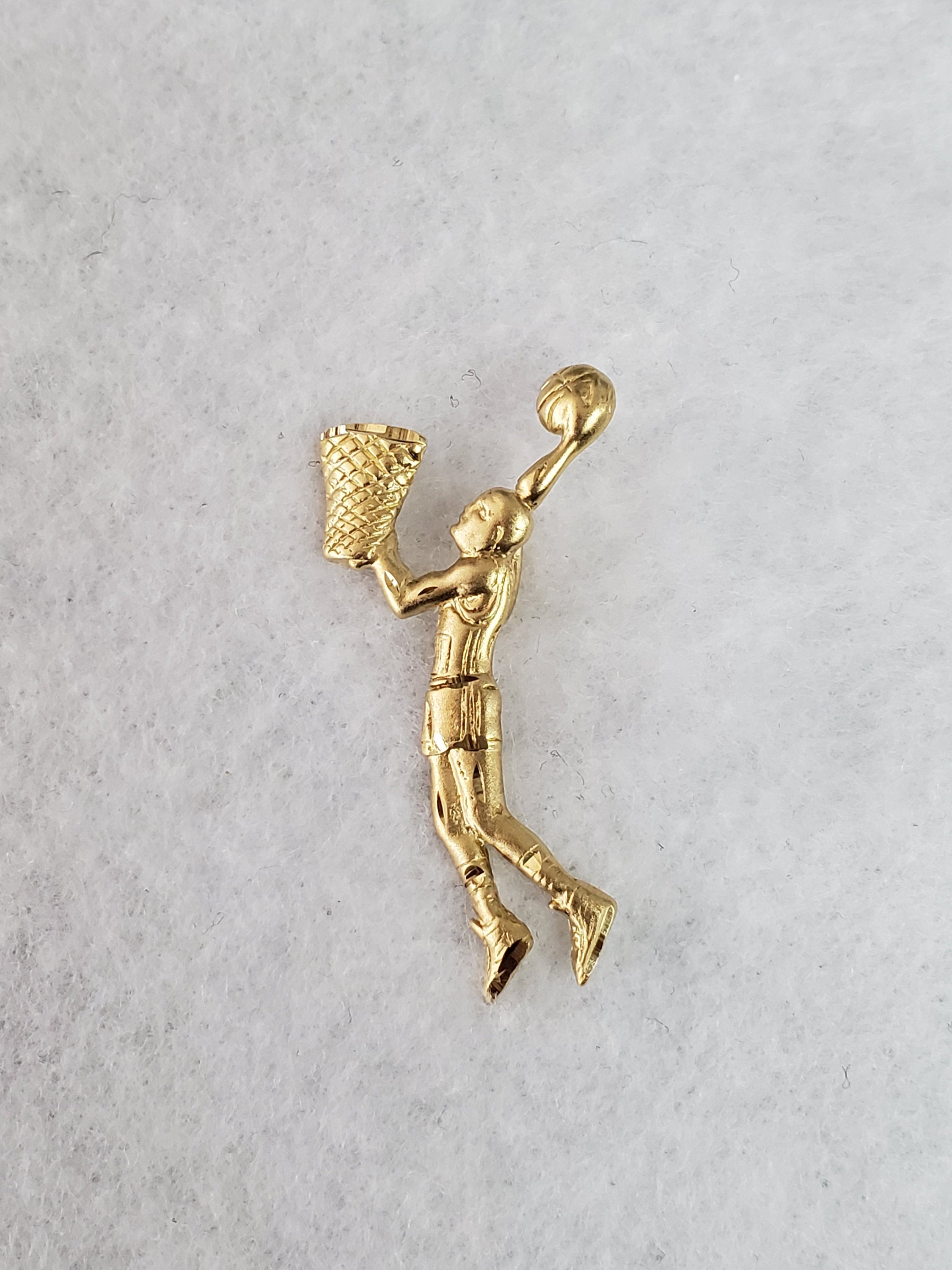 Dunking Basketball Player with Diamond Cuts 14k Yellow Gold