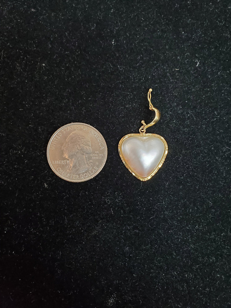 Mother of Pearl Heart Shaped Pendant 14k Yellow Gold