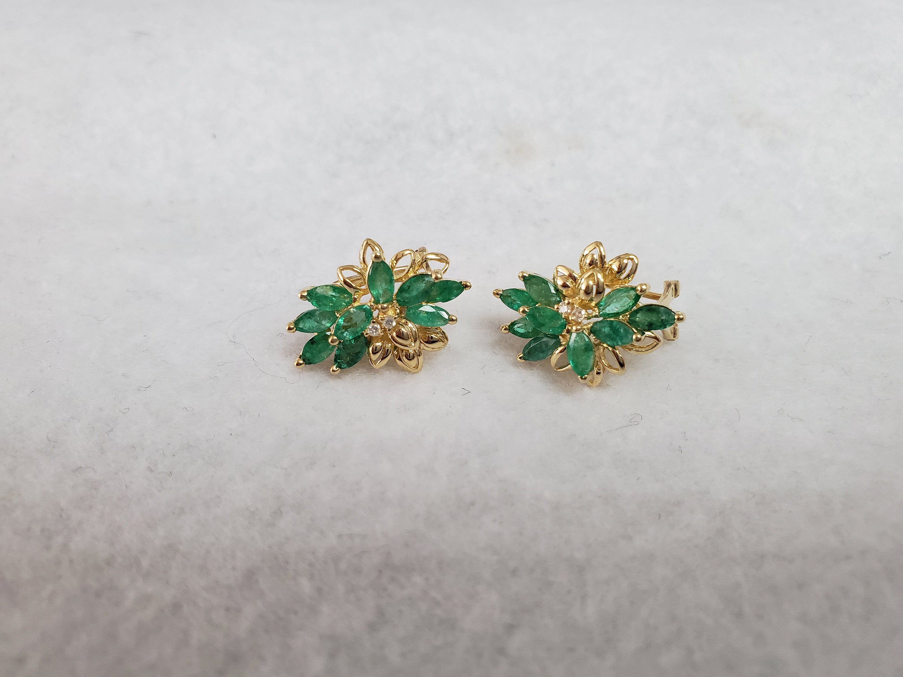 Stunning Cluster Emerald Earrings  14k Yellow Gold