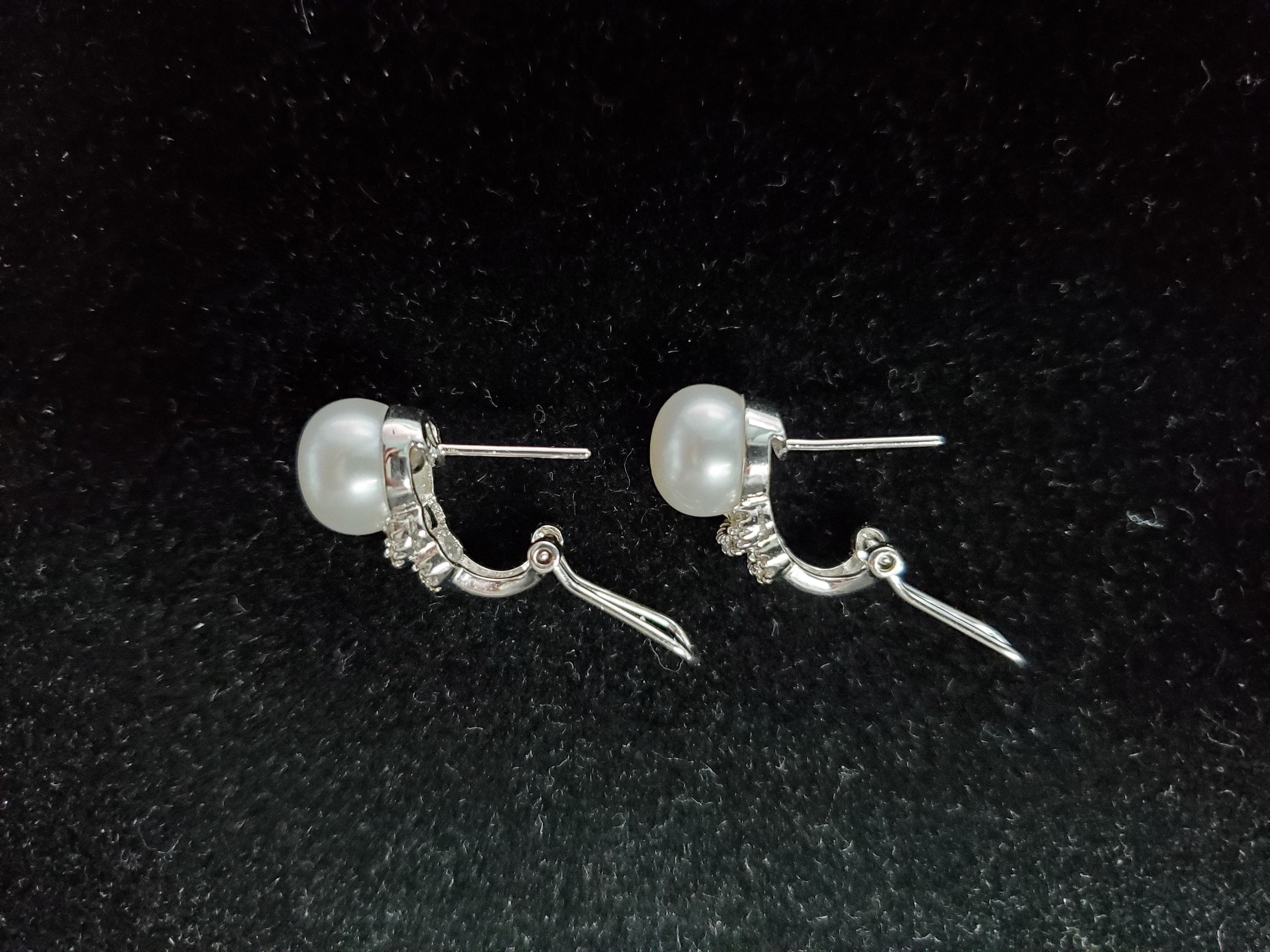 Freshwater Pearl Diamond Eearrings .17cttw 14k White Gold