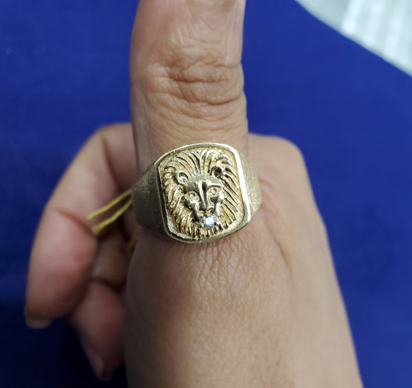Lions Head wtih Diamond Ring 14k Yellow Gold