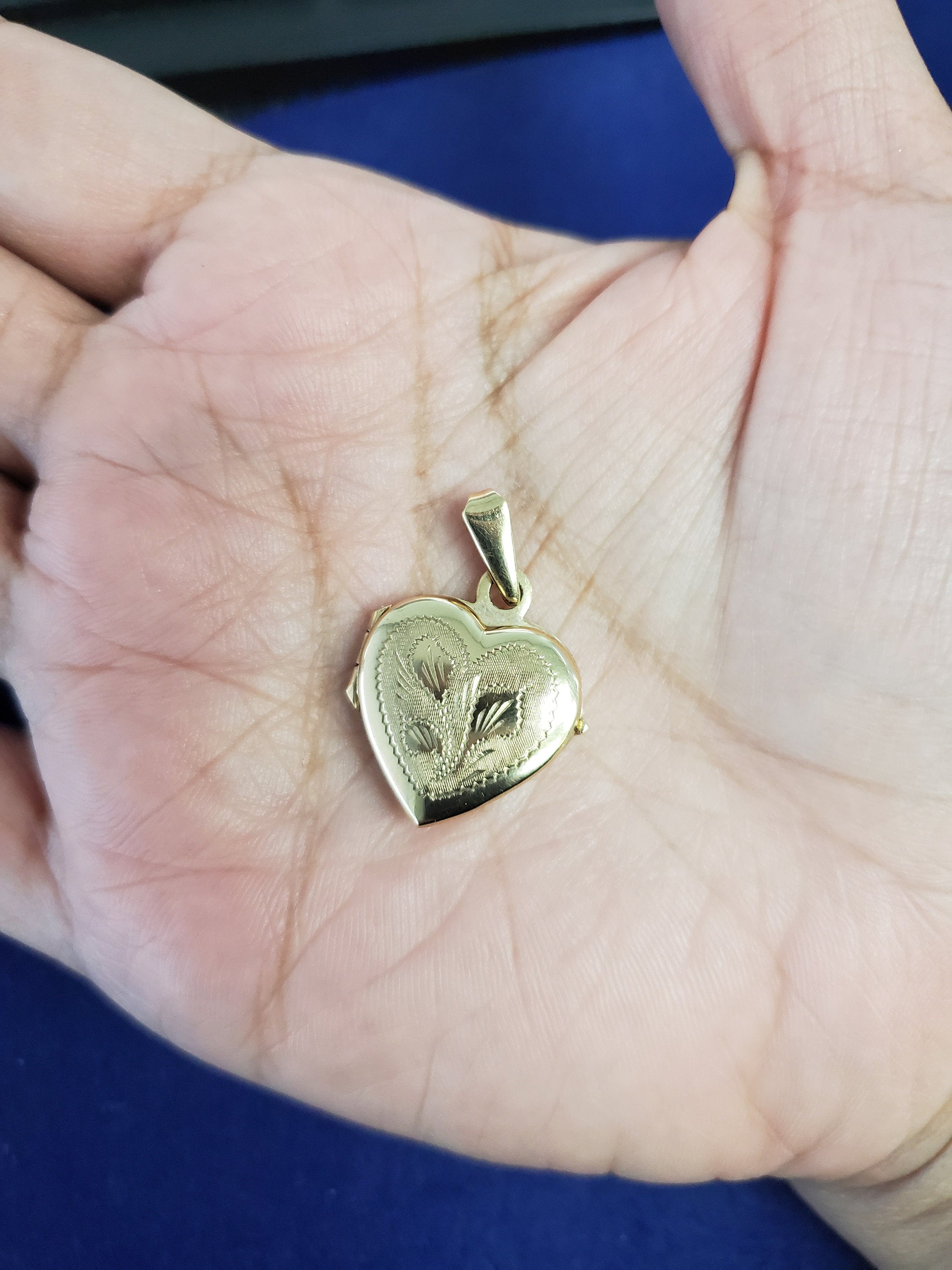 Heart Shaped Locket with Calla Lily Design 14k Yellow Gold