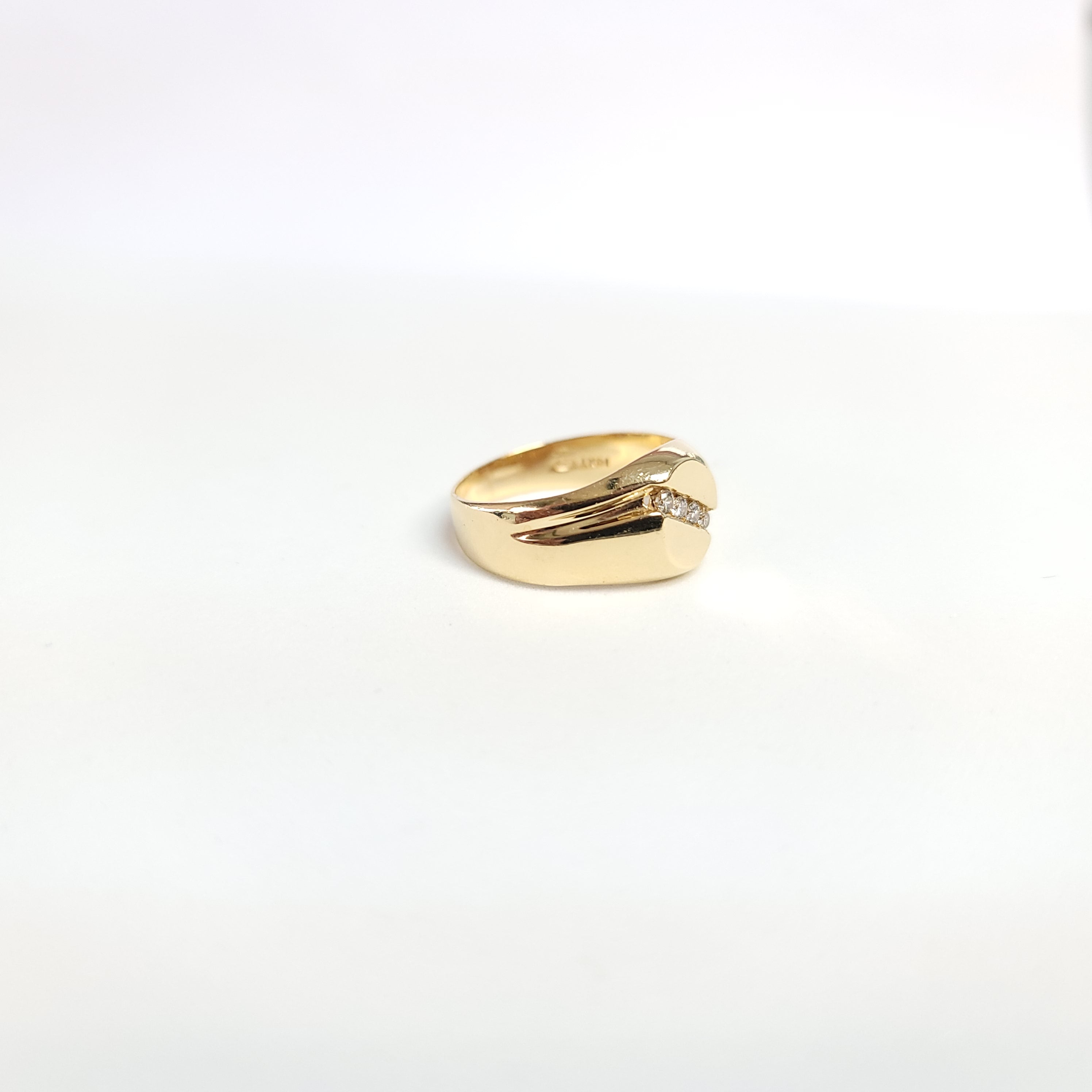 Diagonal Diamond Wedding Ring .10cttw 14k Yellow Gold